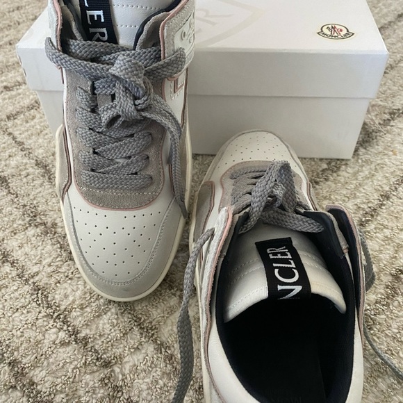 Moncler Gray and White Casual Sneakers size 39 - Picture 7 of 16